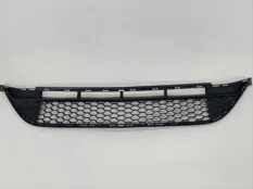 Решетка бампера Mercedes A180