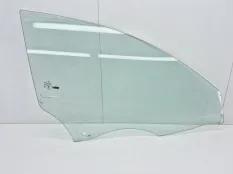 Стекло двери Mercedes CLA