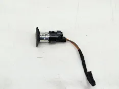 Гнездо прикуривателя ( прикуриватель ) Mercedes A180