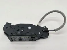 замок двери Mercedes A180