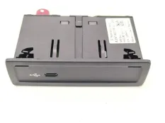 Разъем USB Mercedes CLA