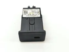 Разъем USB Mercedes CLA