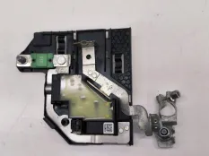 Клемма аккумулятора Mercedes A180