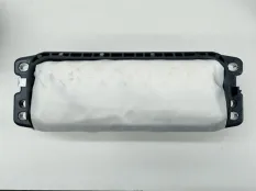 Подушка безопасности пассажира Volkswagen Touareg 2