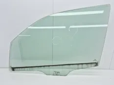 Стекло двери Volkswagen Amarok