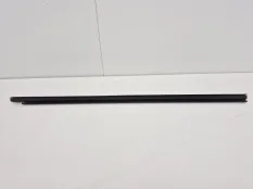 Уплотнитель стекла Volkswagen Amarok