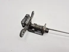 замок багажника Volkswagen Amarok