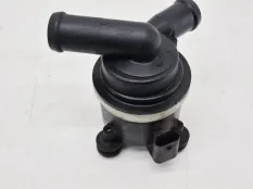 Дополнительный насос системы охлаждения Volkswagen Amarok