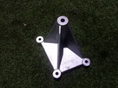 кронштейн раздаточной коробки Mercedes-Benz G-class 500