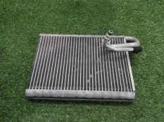 Испаритель кондиционера Audi Q7