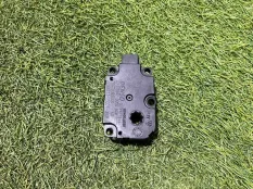 Моторчик заслонки печки Audi Q7