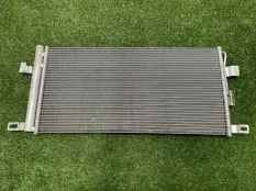 радиатор кондиционера Audi Q5