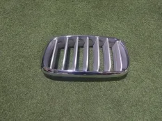 Решетка радиатора BMW x5 51117303107 F15, левая