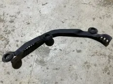 уплотнитель капота BMW 3-Series