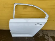 дверь Volkswagen Polo
