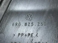 Пыльник двигателя Volkswagen Polo