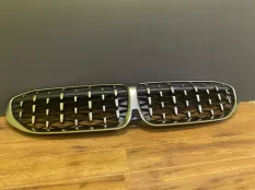 Передняя декоративная решетка BMW 3-Series 51138079742 G20, передняя