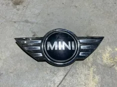 эмблема Mini