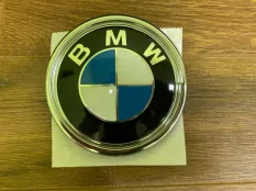 Эмблема багажника BMW X5 51147294465 F15, задняя