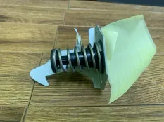 Крюк замка капота BMW 1-Series 51237209009 E81