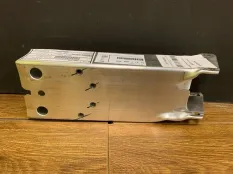 Кронштейн усилителя бампера BMW X2 51117406385 F39, передний левый