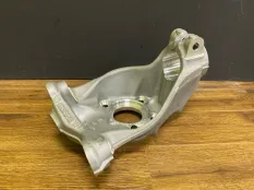 Кулак поворотный BMW 3-Series 31216853819 F30, передний левый