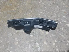 Кронштейн бампера Jetta VS5 5CG807050, передний правый