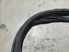 уплотнитель двери Volkswagen Polo
