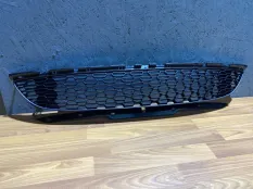 Решетка бампера MINI 51117255125