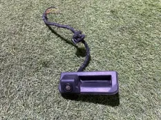 кнопка открывания багажника с камерой Volkswagen Polo