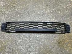 решетка бампера Skoda Rapid