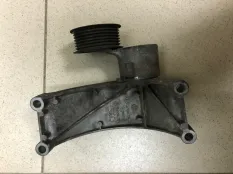 Кронштейн генератора Audi A6