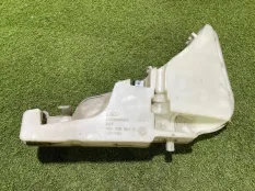 бачок омывателя Audi A6