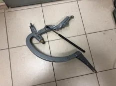 Петля крышки багажника Audi A6