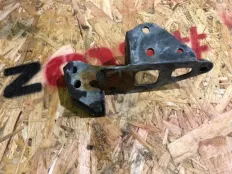 Усилитель подрамника Audi A8