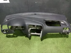 Торпедо Volkswagen Polo