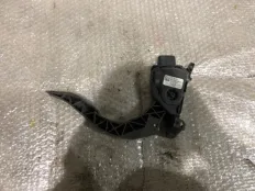 педаль газа Audi A6