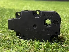 Моторчик заслонки Audi A6