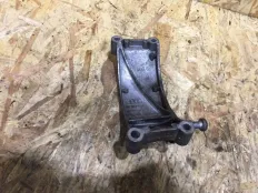 Кронштейн генератора Audi A6