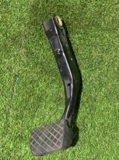 педаль тормоза Volkswagen Passat CC