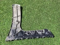 Кронштейн бампера Audi A6