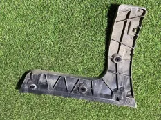 Кронштейн бампера Audi A6