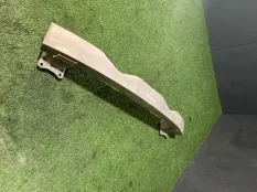 усилитель бампера Audi A6