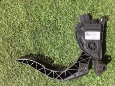 педаль газа Audi A6