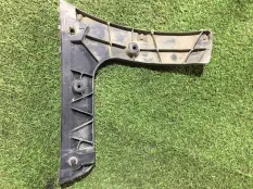 Кронштейн бампера Audi A6