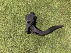 педаль газа Audi A6