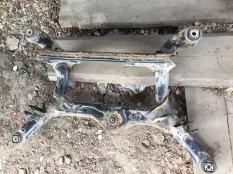 Подрамник Audi A6