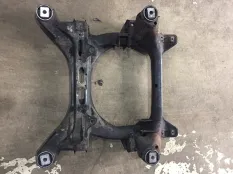 Подрамник Volkswagen Touareg