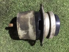 Опора двигателя Volkswagen Touareg 1