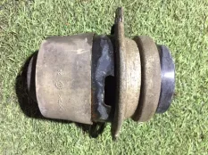 Опора двигателя Volkswagen Touareg 1